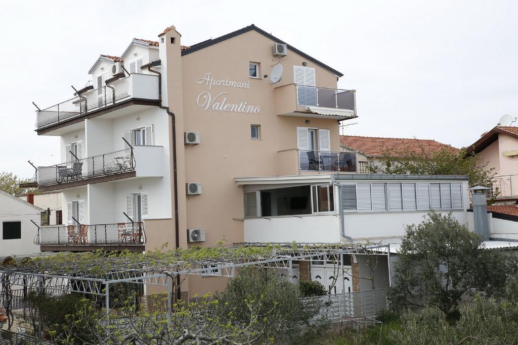 Apartments Valentino Vodice Eksteriør bilde