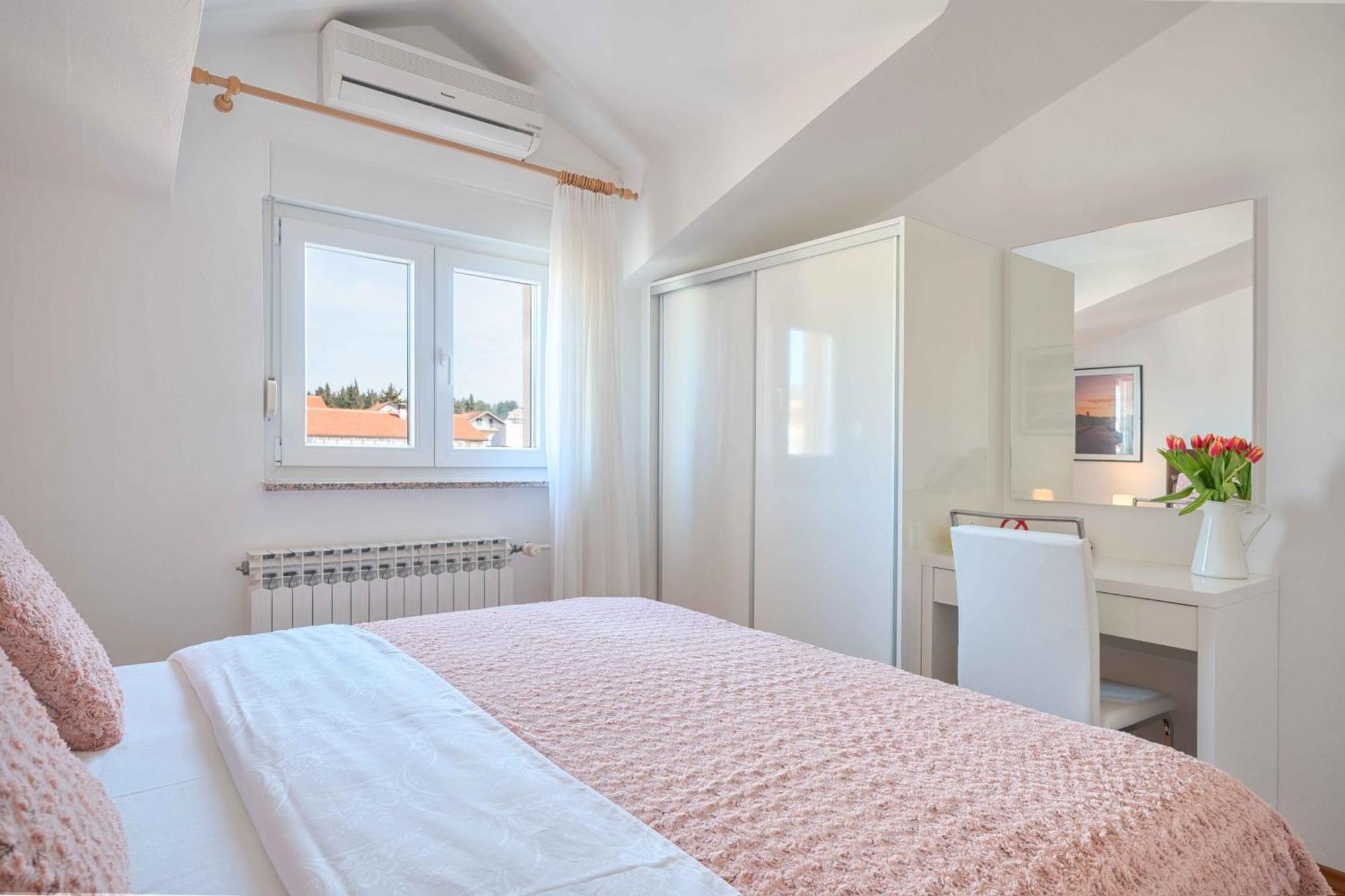 Apartments Valentino Vodice Eksteriør bilde
