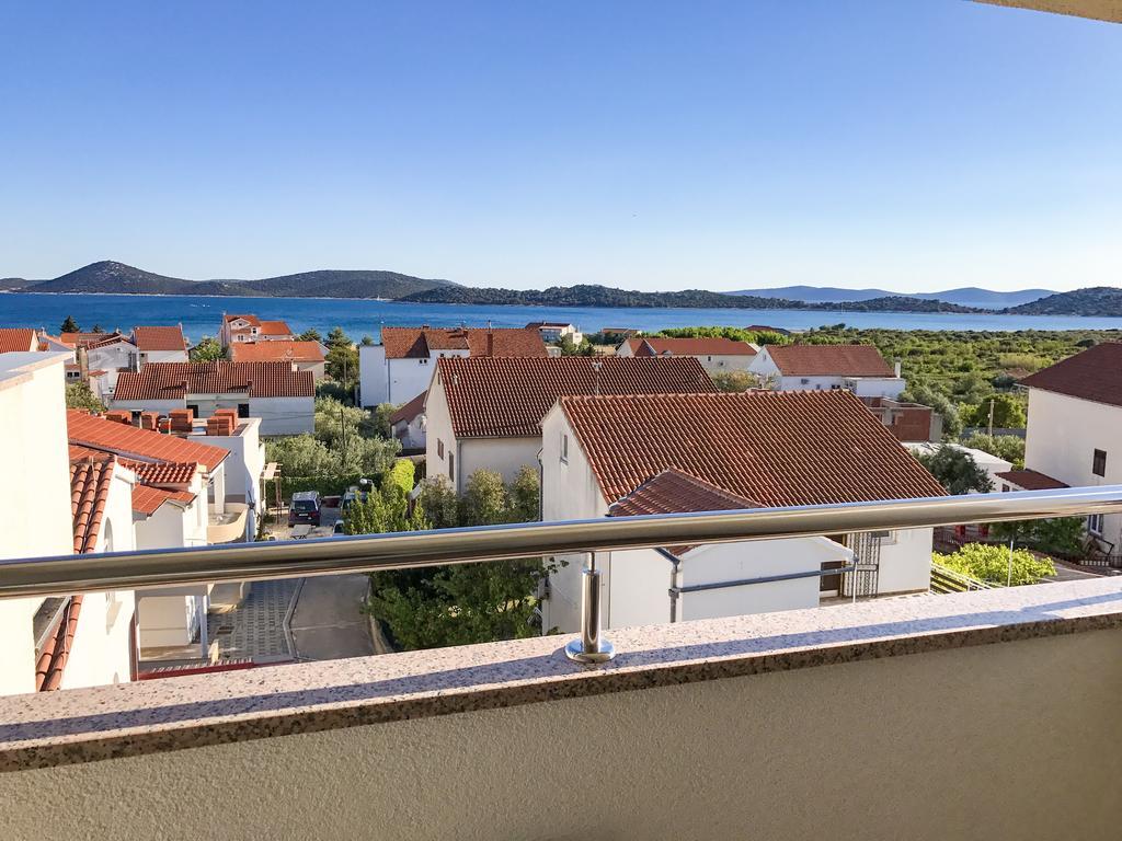 Apartments Valentino Vodice Eksteriør bilde