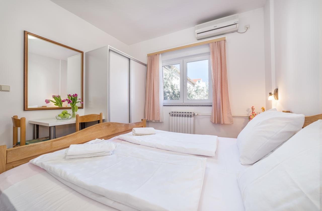 Apartments Valentino Vodice Eksteriør bilde