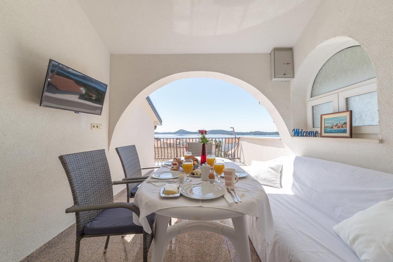 Apartments Valentino Vodice Eksteriør bilde